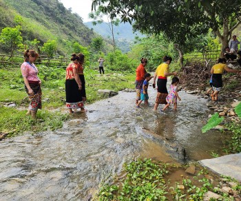 nghe an kho i cong xay du ng ca u dan sinh vuo t lu cho do ng ba o dan to c huye n bien gio i ky son