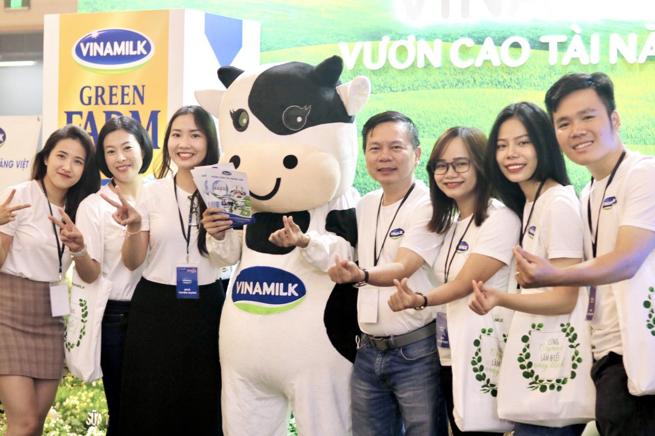 vinamilk dan dau top 100 nha tuyen dung duoc yeu thich nhat nam 2022 cua careerbuilder