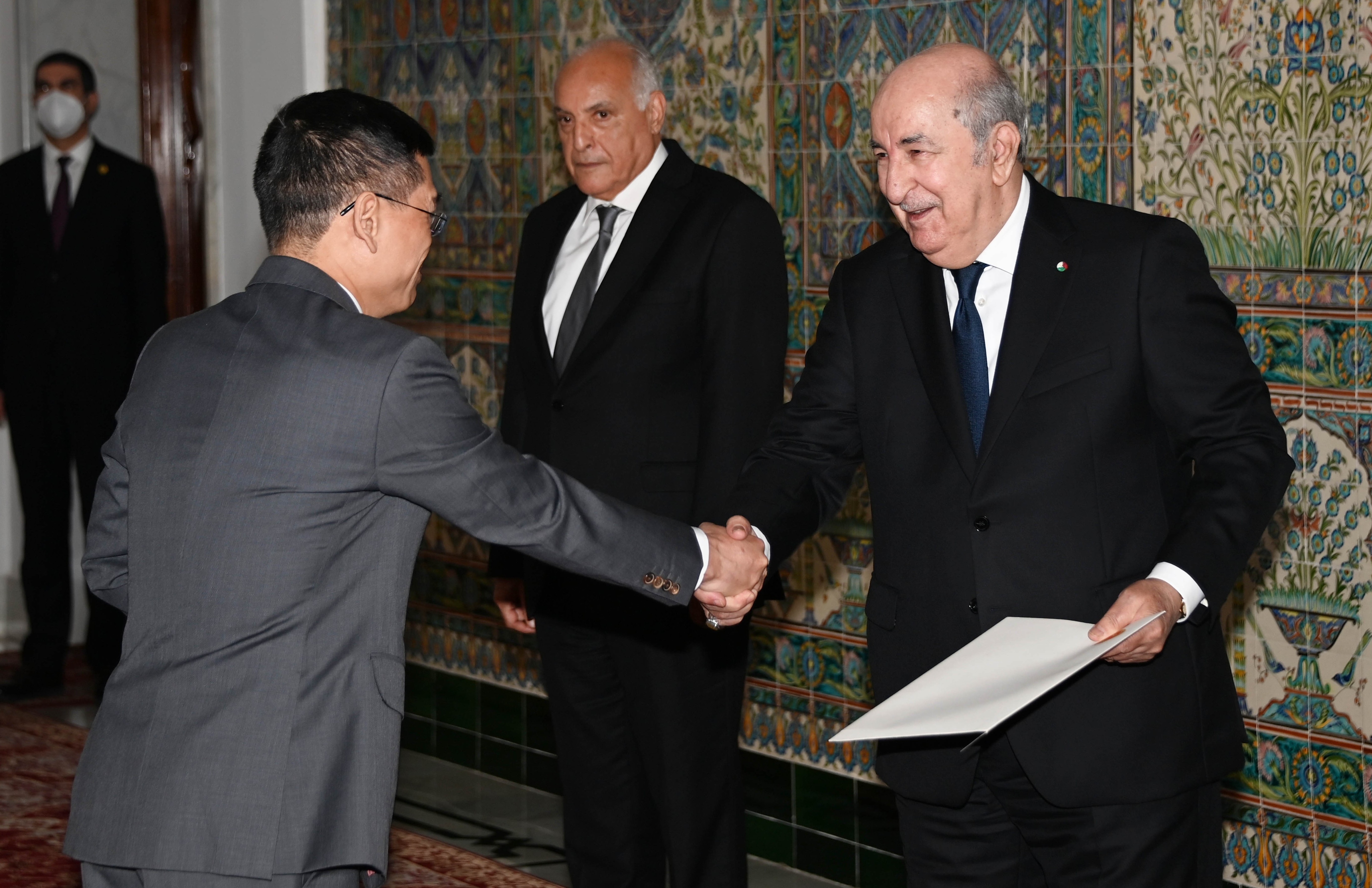 Algeria sẽ tạo điều kiện để Đại sứ Việt Nam hoàn thành nhiệm vụ