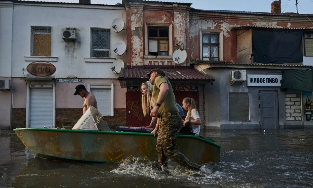 Vụ vỡ đập Kakhovka: Viện trợ nhân đạo khẩn cấp cho các khu vực ngập lụt ở tỉnh Kherson (Ukraine)