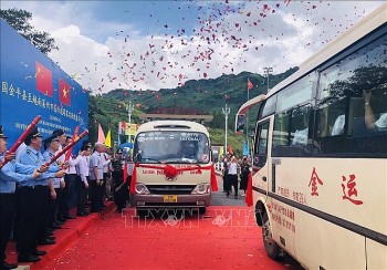 thong xe tuyen van tai hanh khach quoc te lai chau viet nam va van nam trung quoc