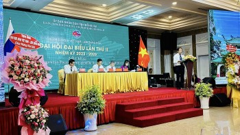 vun dap quan he ngoai giao viet nam va lien bang nga