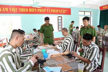 thi diem mo hinh lao dong day nghe cho pham nhan ngoai trai giam
