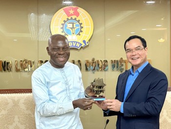 ilo giup xay dung quan he lao dong hai hoa on dinh va tien bo