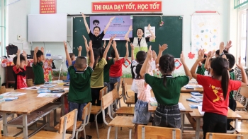 Học sinh tiểu học Hòa Bình, Tuyên Quang tìm hiểu về quyền trẻ em