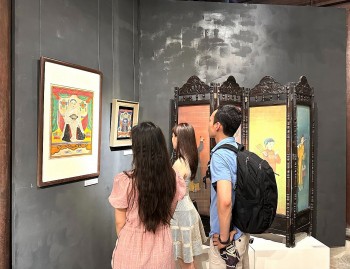 quang ba cac gia tri nghe thuat cua di san tranh dan gian hang trong