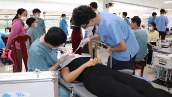 800 nguoi dan ba ria vung tau se duoc doi nha khoa tinh nguyen han quoc kham nha mien phi
