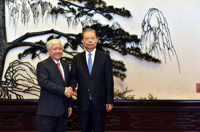 Việt Nam rất coi trọng và luôn ưu tiên hàng đầu quan hệ với Trung Quốc