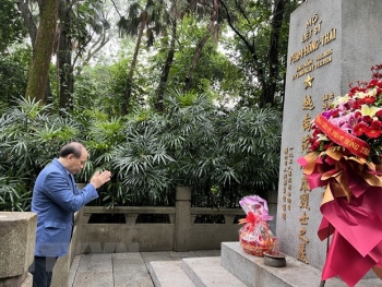 doan tong lanh su quan viet nam tai quang chau tri an anh hung liet sy