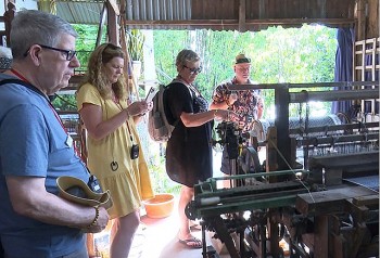 cong nhan nghe det choang tram tuoi hong ngu dong thap la di san quoc gia