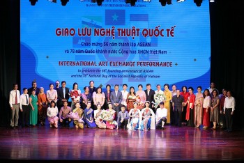 giao luu nghe thuat ton vinh sac mau van hoa asean