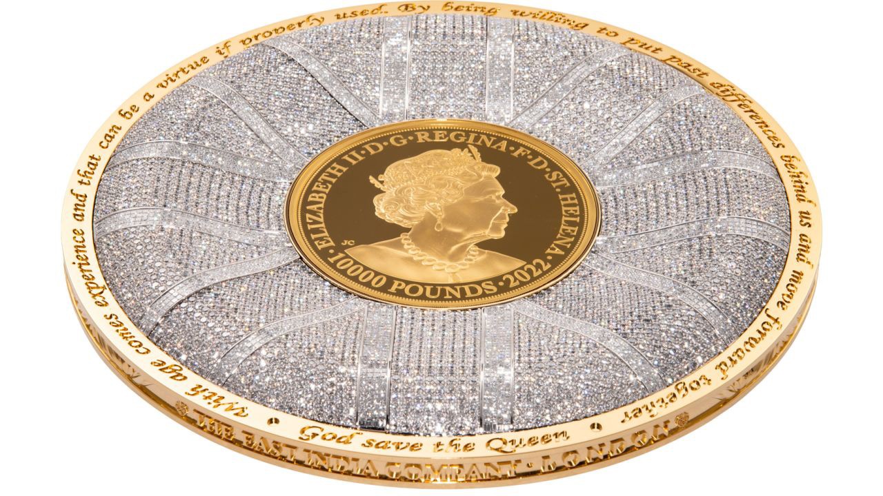 Anh ra mắt đồng tiền vàng tưởng nhớ Nữ hoàng Elizabeth II