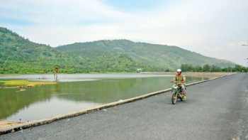 Hồ trữ nước ngọt vùng Tứ giác Long Xuyên: Giải pháp ứng phó với hạn mặn ở ĐBSCL
