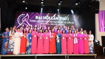 ba nguyen viet trieu duoc bau lam chu tich lien hiep hoi phu nu viet nam tai chau au