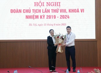 dong chi phan anh son duoc bau giu chuc chu tich lien hiep cac to chuc huu nghi viet nam