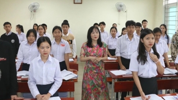 Lần đầu tiên Nghệ An tổ chức đào tạo lưu học sinh Lào học cấp THPT