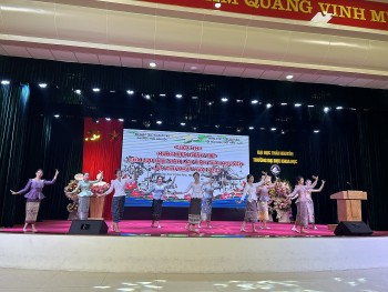 thai nguyen 9 doi luu hoc sinh sinh vien lao thi hung bien tieng viet