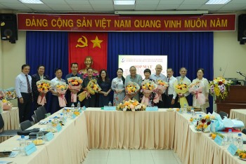 kieu bao tu hao ve truyen thong hieu hoc va ton su trong dao cua nguoi viet