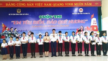 quang tri 60 hoc sinh tham gia cuoc thi em yeu bien dao que huong