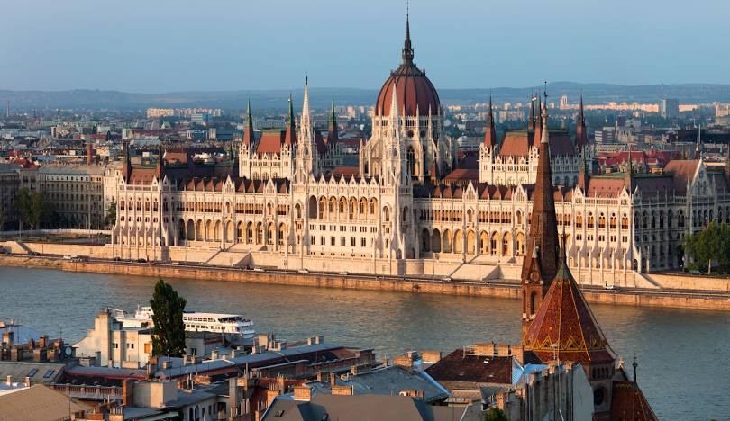 200 suất học bổng cho công dân Việt Nam du học tại Hungary