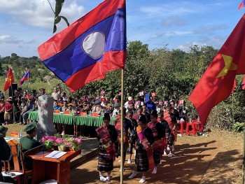 lan toa tinh huu nghi viet lao tu tiet hoc bien gioi