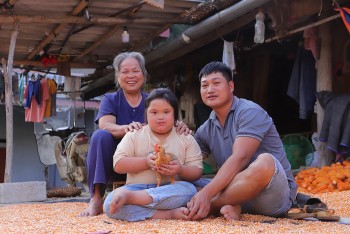 cho tre em khuyet tat duoc vui choi hoc tap duoc giao duc cham soc