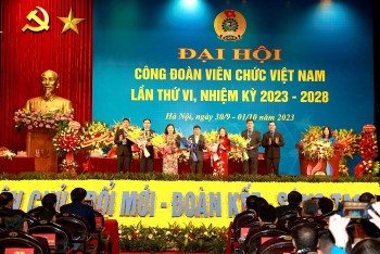300 dai bieu du dai hoi cong doan vien chuc viet nam lan thu vi