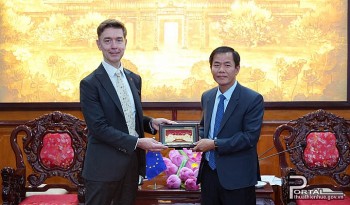 eu tie p tu c ho tro ti nh thu a thien hue ve doi moi sang tao dao tao nhan lu c va du lich