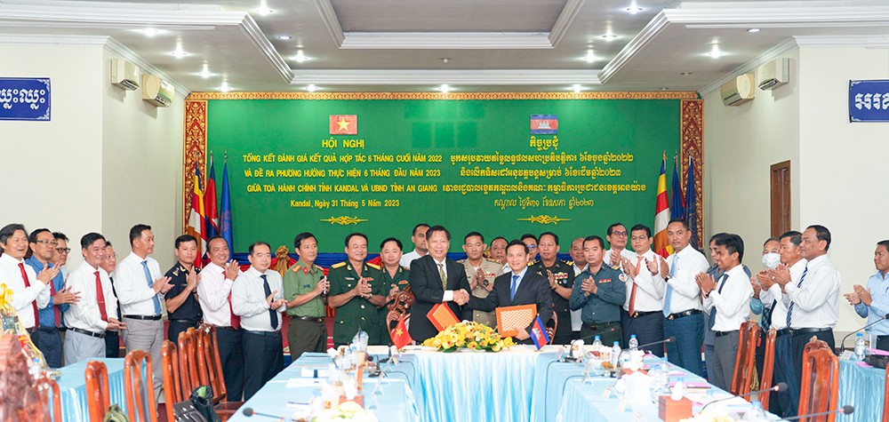 Phong phú hoạt động hợp tác tại tỉnh biên giới Việt Nam - Campuchia