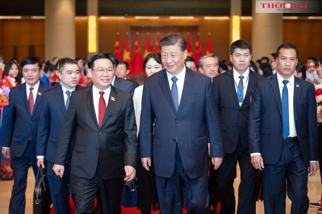 Chủ tịch Quốc Hội Vương Đình Huệ hội kiến Tổng Bí thư, Chủ tịch nước Trung Quốc Tập Cận Bình