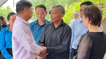 Công đoàn Việt Nam chia sẻ với gia đình đoàn viên tử vong trong vụ cháy chung cư mini
