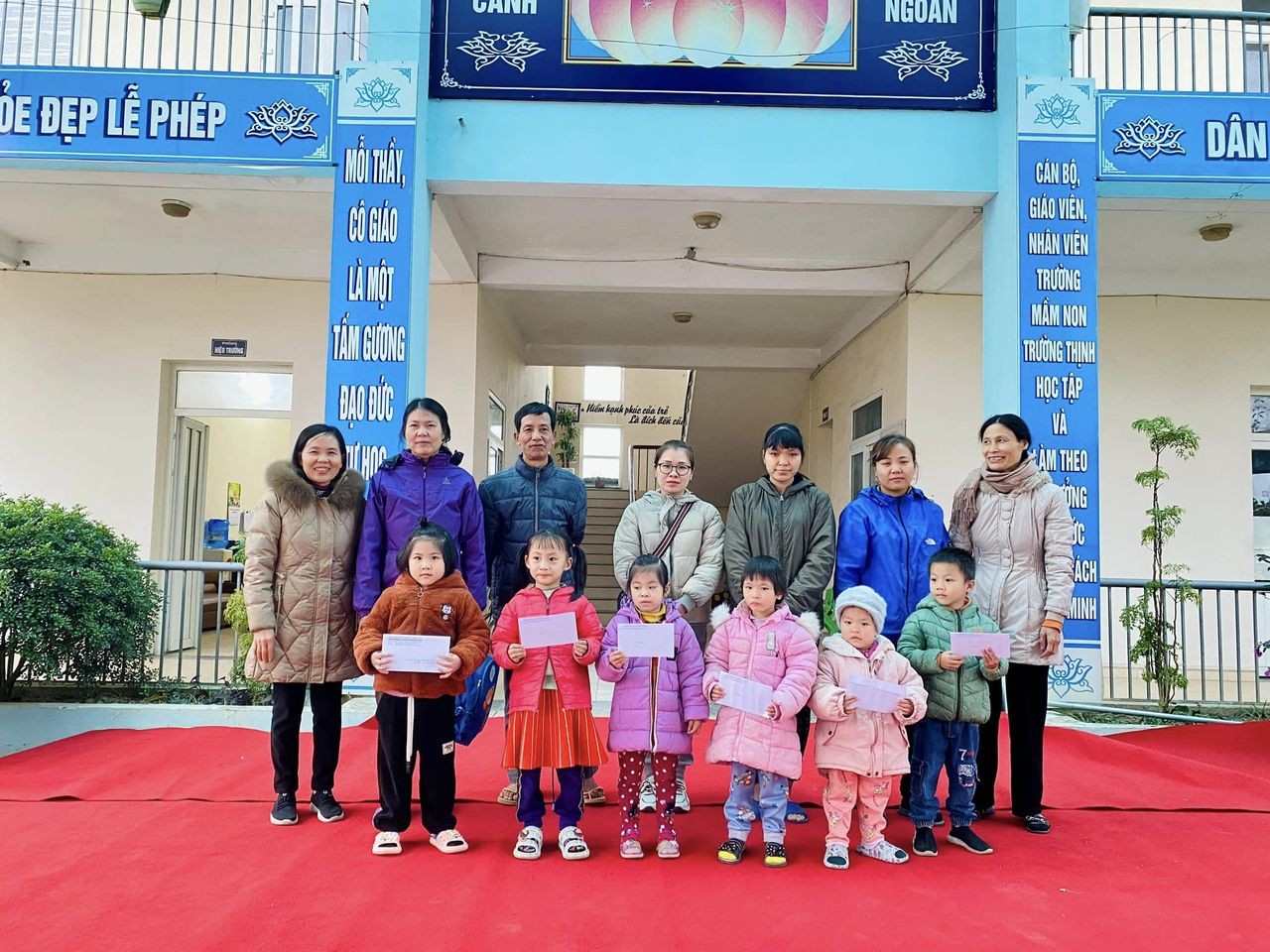 Holt hỗ trợ tiền ăn bán trú năm học 2023-2024 cho 125 trẻ em ở Hà Nội