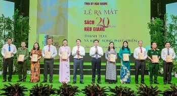 ra mat so tay dang vien dien tu dang bo tinh hau giang