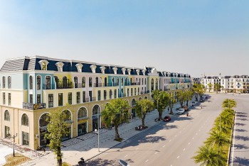 khai truong to hop mua sam dich vu am thuc center point tai ocean city