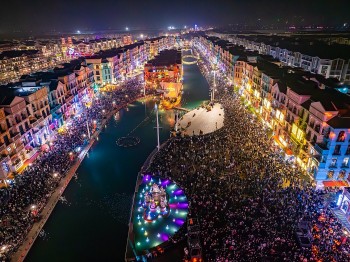 pho dong ha noi sot ran ran voi man ban phao hoa chao nam moi 2024 dat ky luc gan 160000 luot khach