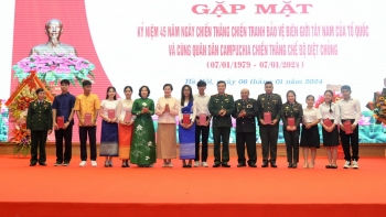 Tượng đài hữu nghị Việt Nam - Campuchia: biểu tượng của tình đoàn kết quân dân hai nước