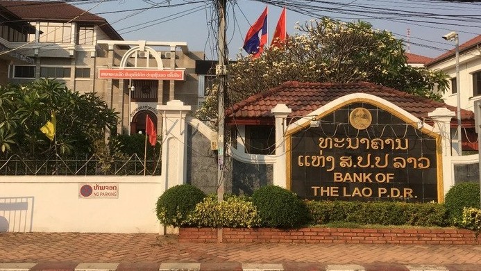 Nhà đầu tư nước ngoài phải mở tài khoản ngân hàng tại Lào