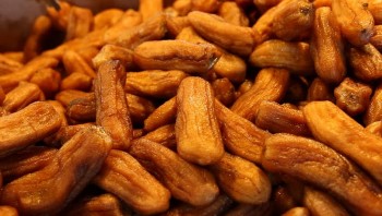 tet 2024 huong dan lam mut chuoi deo don gian thom ngon dai khach ngay tet