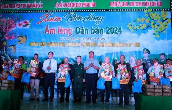 chuong trinh xuan bien phong a m long dan ban de n vo i xa bien gio i o da k la k