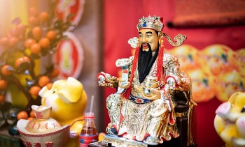 ngay gio dep cung via than tai nam 2024 de ca nam buon may ban dat loc la tran tre