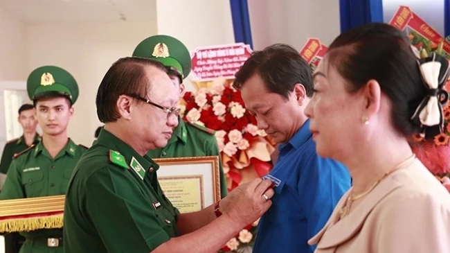 Kiên Giang: hơn 200 hộ dân đăng ký tự quản mốc quốc giới