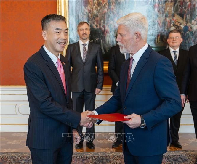 Tổng thống CH Séc đánh giá cao quan hệ hữu nghị truyền thống với Việt Nam