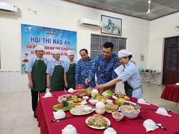 hoi phu nu trung doan tau ngam to chuc hoi thi nau an chao mung ngay 83