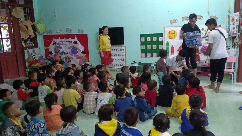 Happy Pepple hỗ trợ 7,7 tỷ đồng nâng cao chất lượng dạy và học cho học sinh ở Quảng Nam