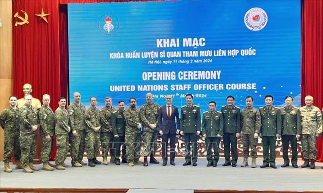 Khai mạc Khóa huấn luyện Sĩ quan tham mưu Liên hợp quốc năm 2024 tại Việt Nam