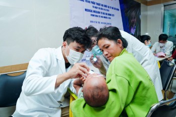 Nhiều bệnh nhân nghèo tại thành phố Hồ Chí Minh được phẫu thuật miễn phí