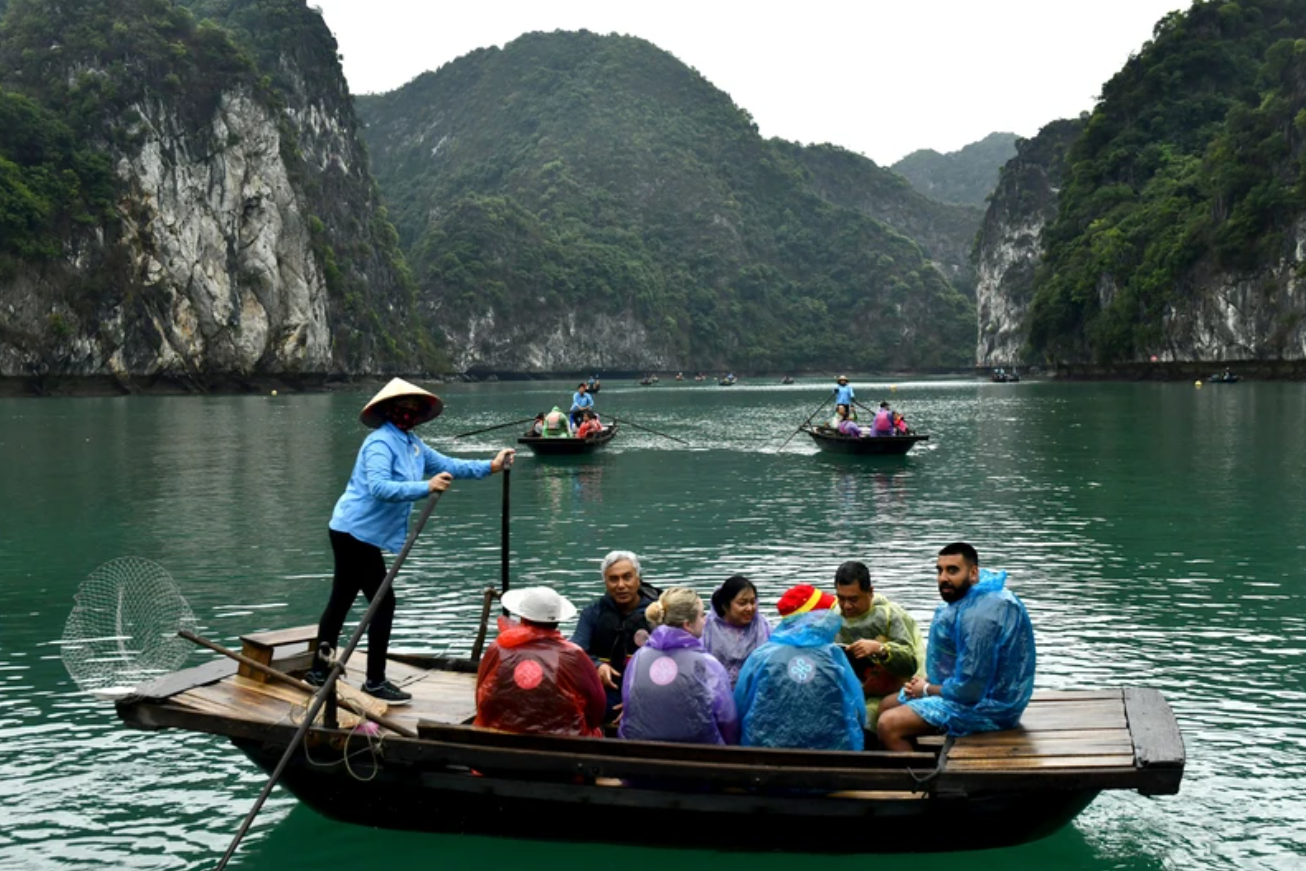 Mở rộng miễn thị thực để tạo thuận lợi cho du lịch phát triển