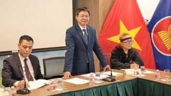 Phó Trưởng Ban Đối ngoại Trung ương gặp gỡ các bạn bè Mỹ ủng hộ Việt Nam