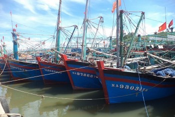 Chủ tàu cá ở Quảng Bình tham gia khai thác vùng biển xa được hỗ trợ mua bảo hiểm
