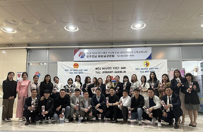 Hội người Việt tại Jeonnam-Gwangju (Hàn Quốc): Mở rộng kết nối, hợp tác với các tổ chức hỗ trợ người nước ngoài